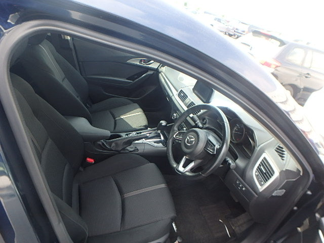 MAZDA AXELA 15S PKG - 2018