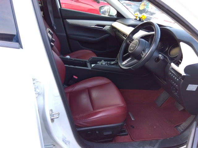 MAZDA MAZDA3 15S 100TH MEMORY -2020