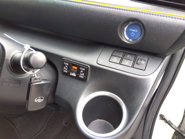 TOYOTA SIENTA-HYBRID-2019