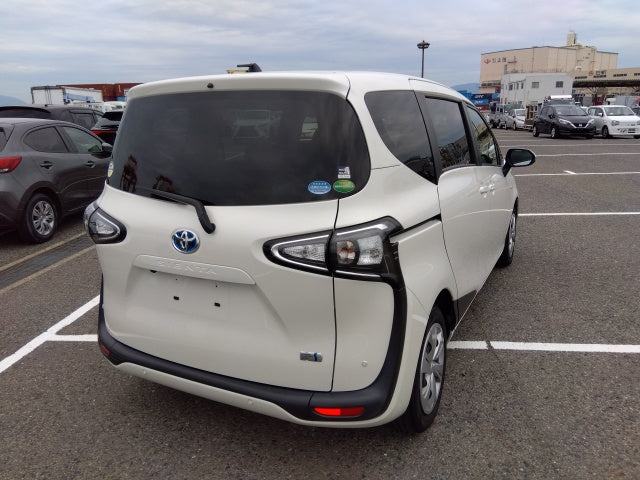 TOYOTA SIENTA-HYBRID-2019