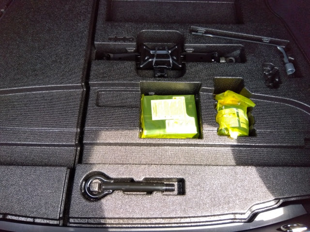 TOYOTA PRIUS-A TOURING SELECTION-2019