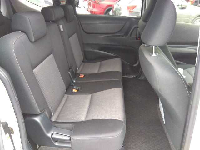 TOYOTA SIENTA-HYBRID-2019