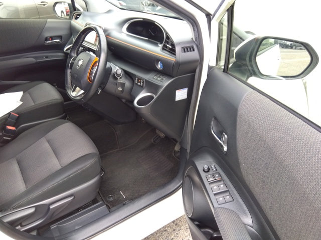 TOYOTA SIENTA-HYBRID-2019