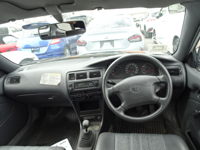 TOYOTA COROLLA VAN 2002