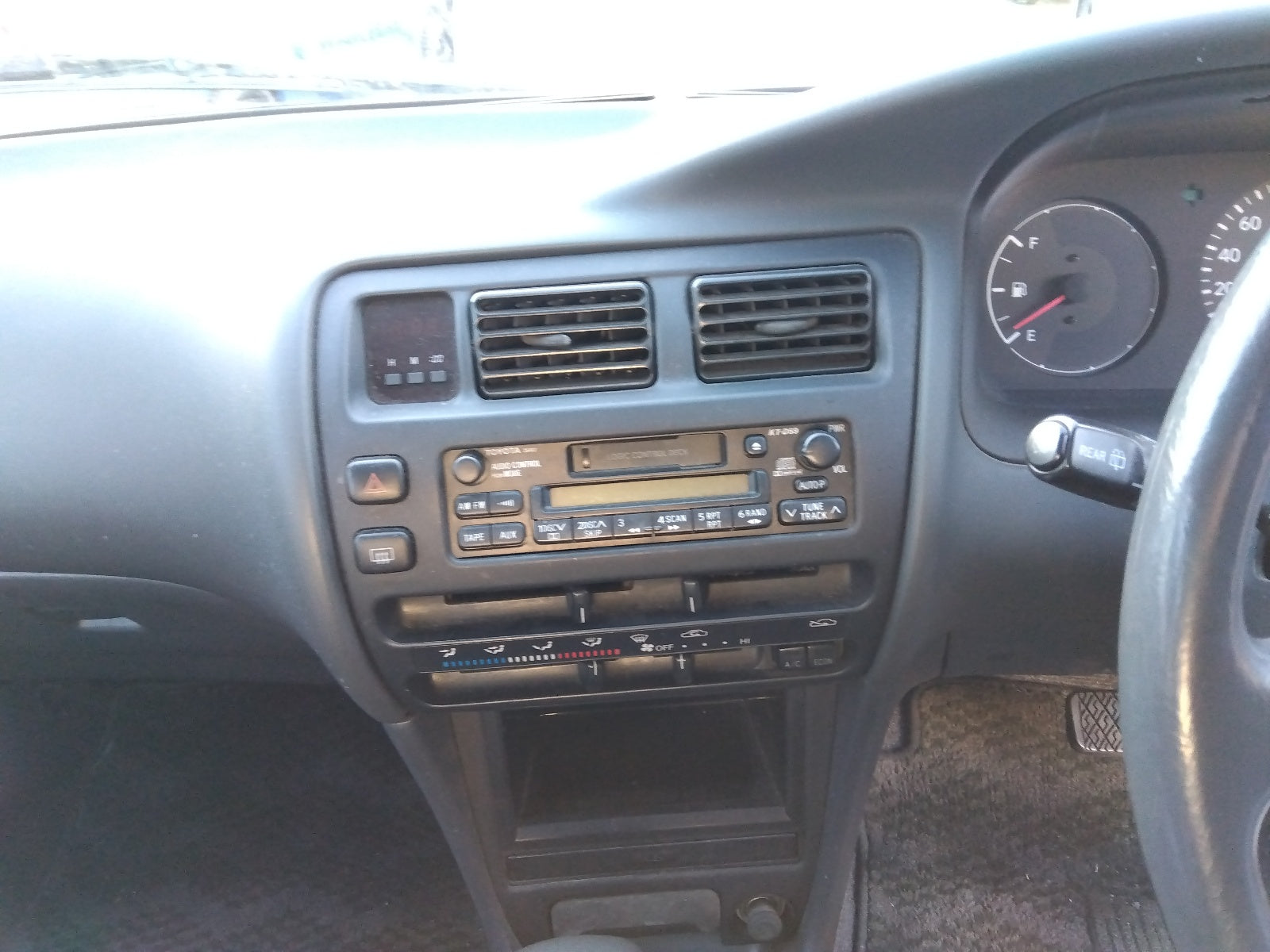 TOYOTA COROLLA VAN-GL EXTRA PACKAGE-2000