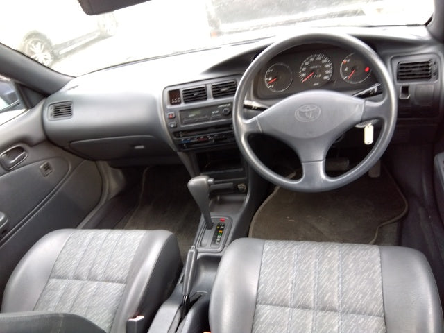 TOYOTA COROLLA VAN-DX-2000