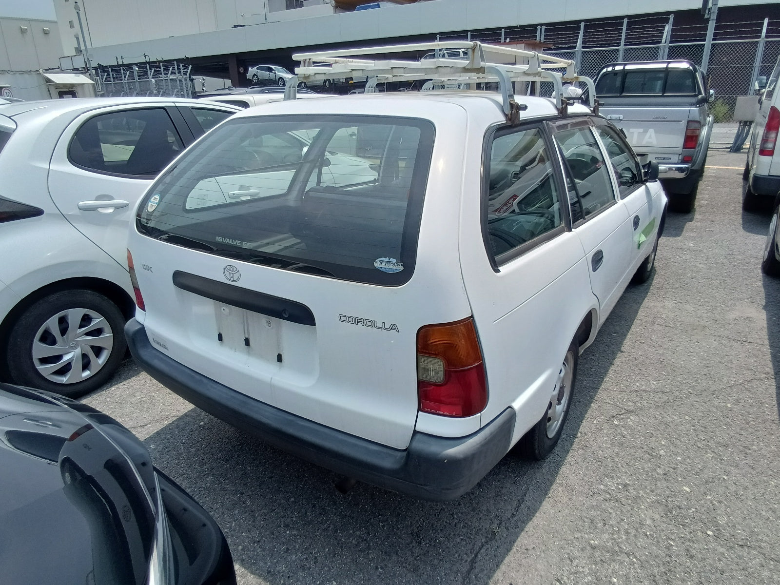 TOYOTA COROLLA VAN-DX PACKAGE-2001