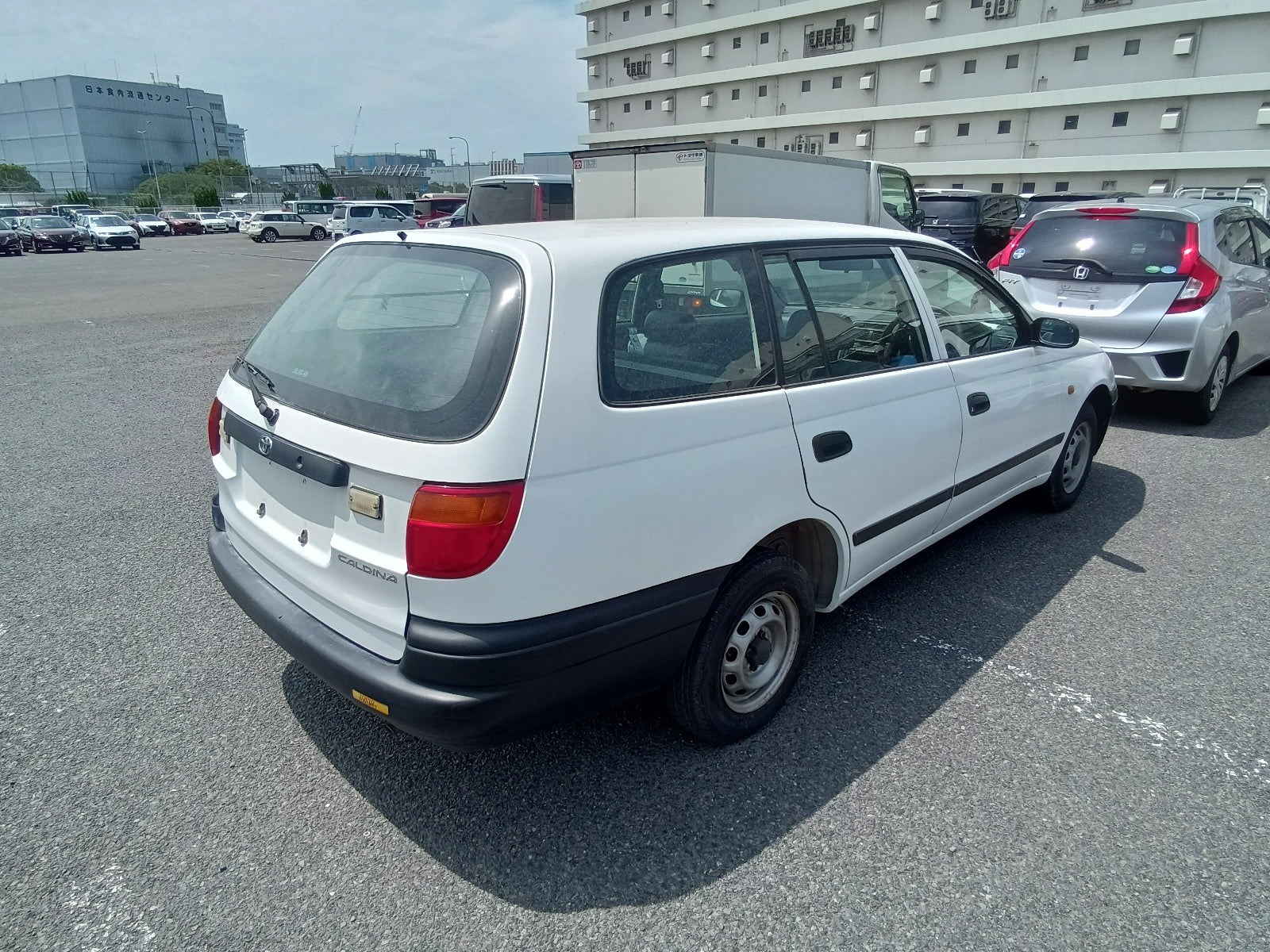 TOYOTA CALDINA VAN 2000 WHITE