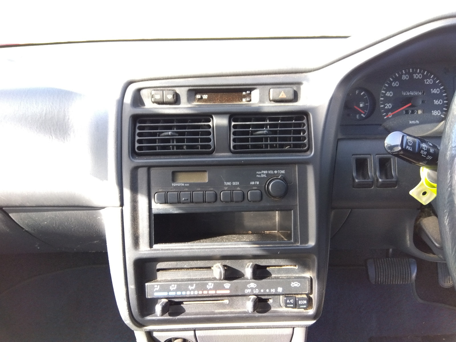 TOYOTA CALDINA VAN-2000