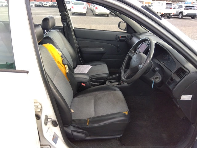 TOYOTA CALDINA VAN-2001