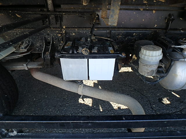 MITSUBISHI FUSO FIGHTER-1997 WHITE