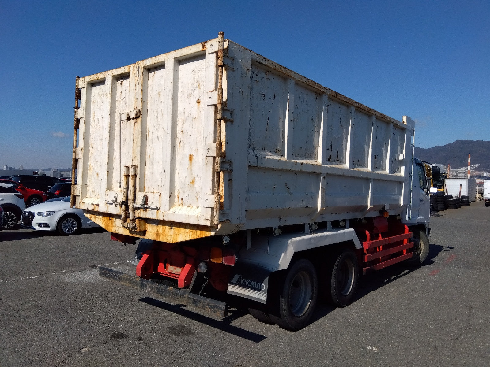 MITSUBISHI FUSO FIGHTER-DUMP TRUCK-2003 WHITE