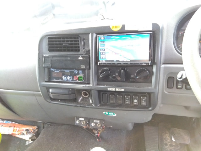 MITSUBISHI FUSO FIGHTER-2003