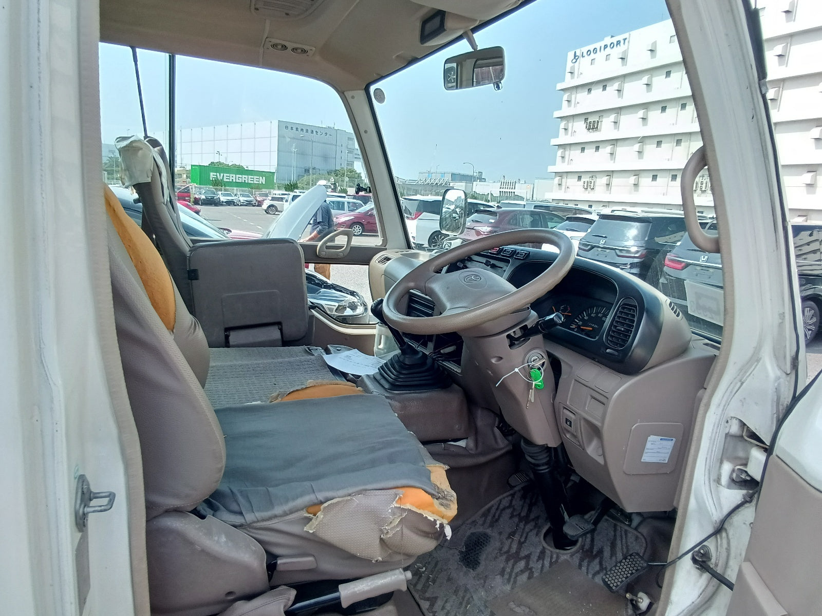 TOYOTA COASTER LX-2001