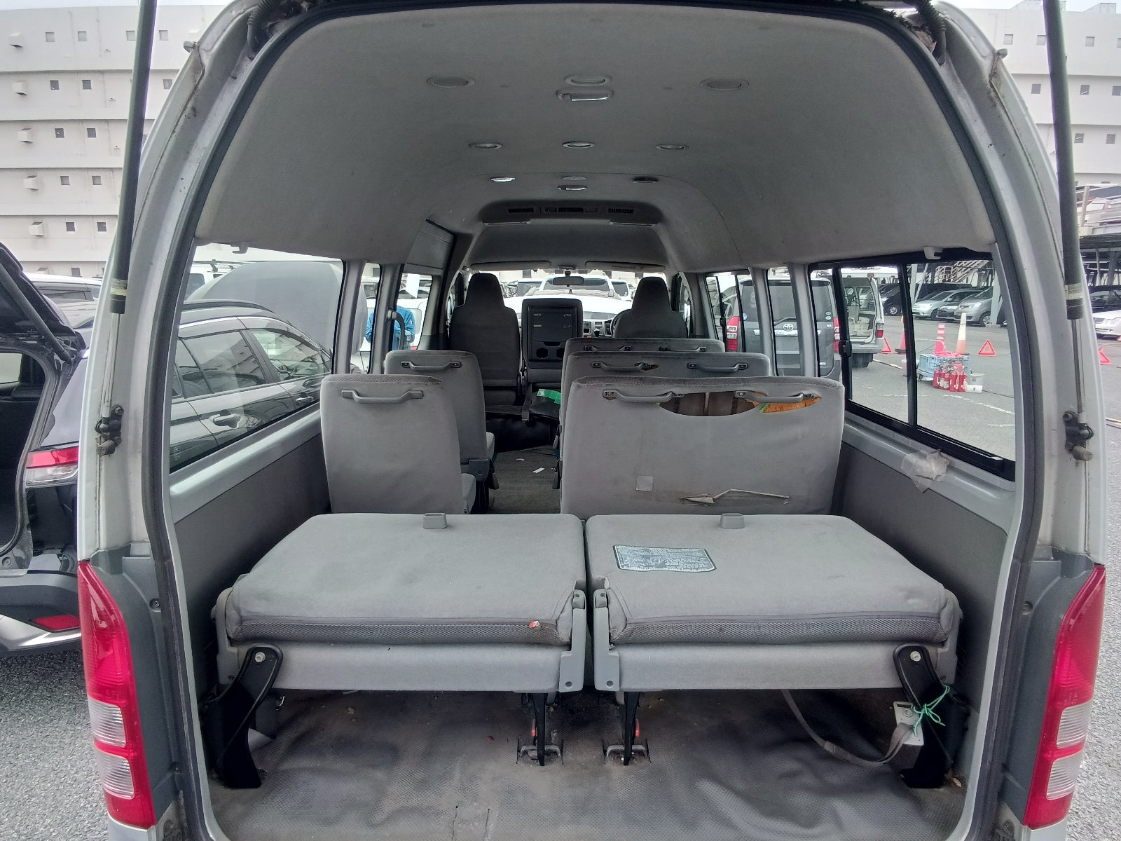 TOYOTA HIACE S LONG DX TURBO 4D
