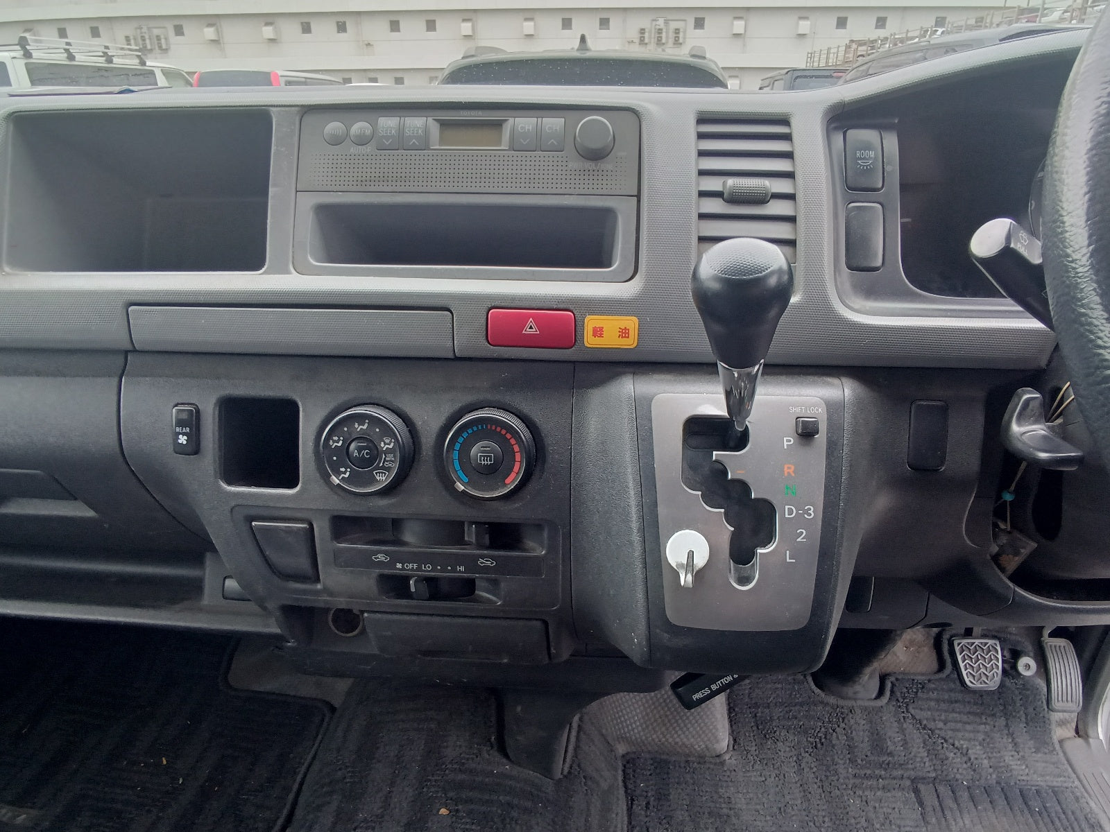 TOYOTA HIACE S LONG DX TURBO 4D