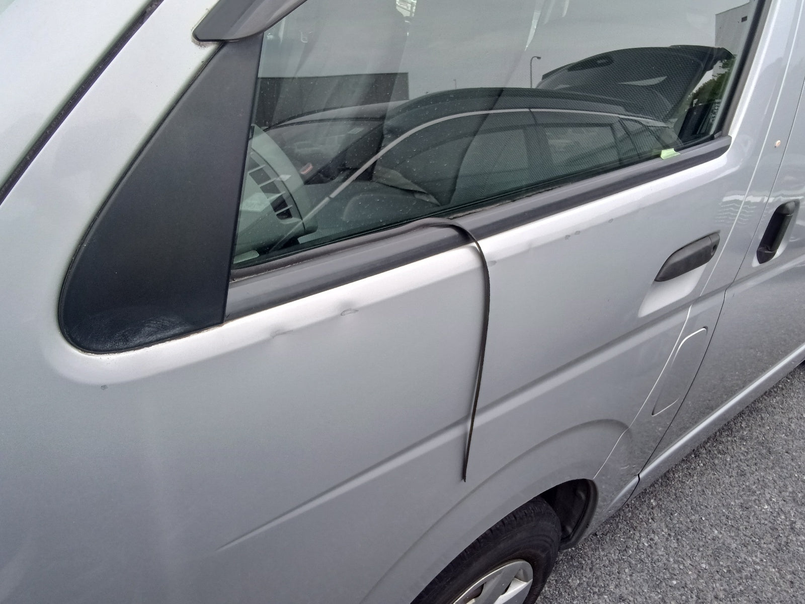 TOYOTA HIACE S LONG DX TURBO 4D