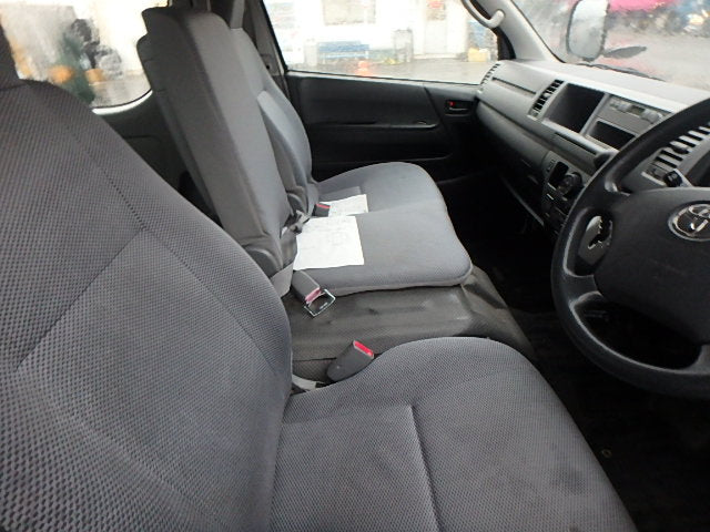 TOYOTA HIACE-DX 4D-2008