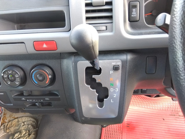 TOYOTA HIACE-15 SEATER 4WD-2007