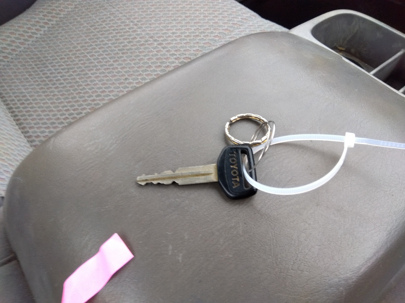 TOYOTA LITE ACE TRUCK-2004