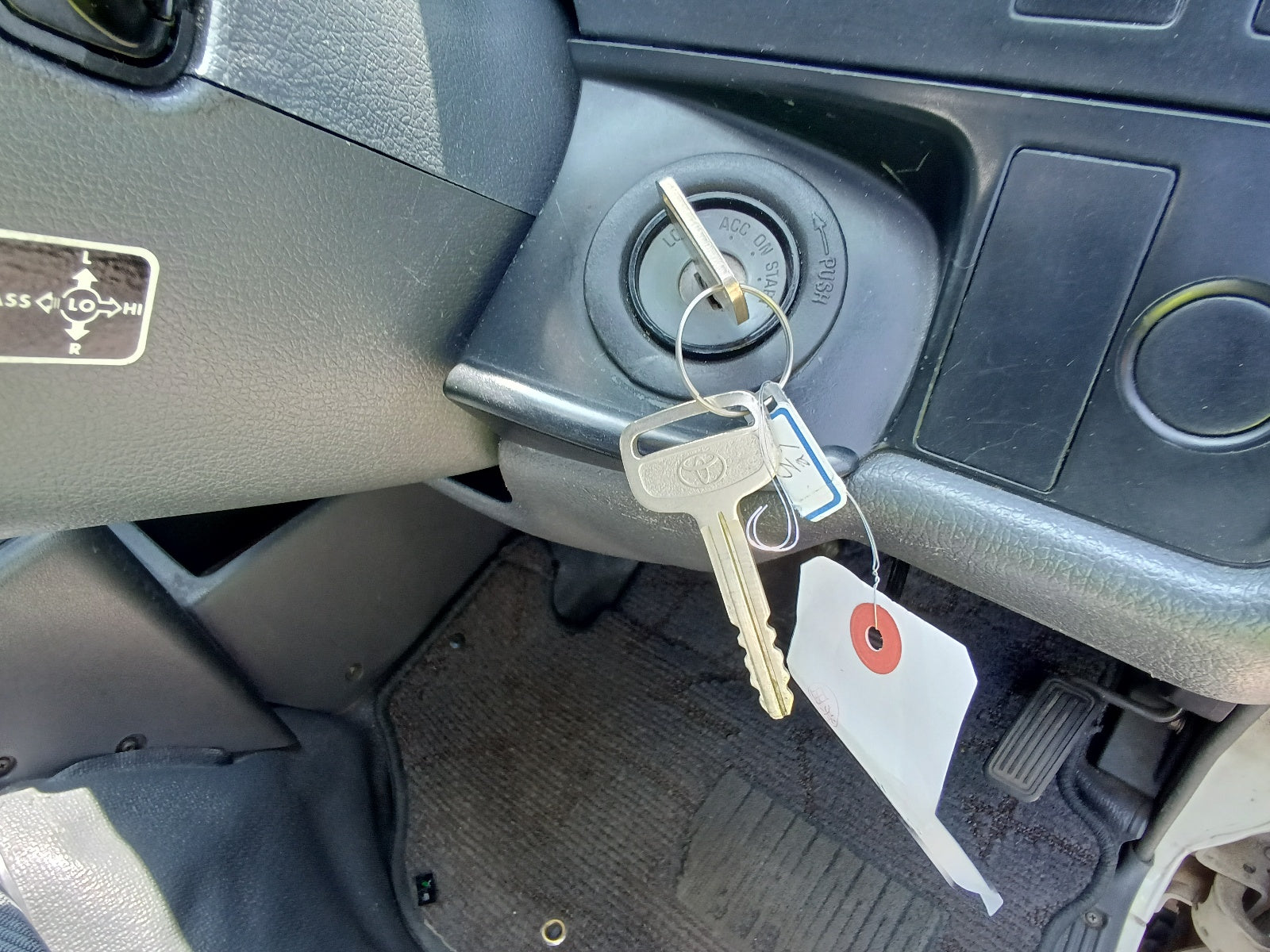 TOYOTA HIACE-DX - 2002