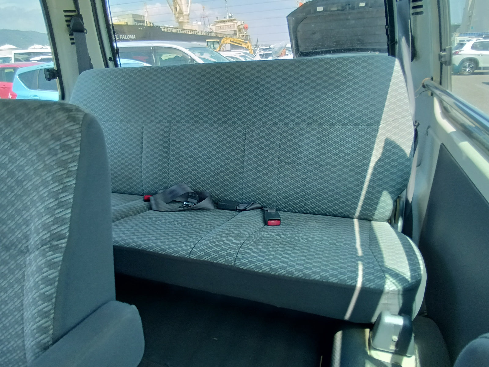 TOYOTA HIACE-DX - 2002