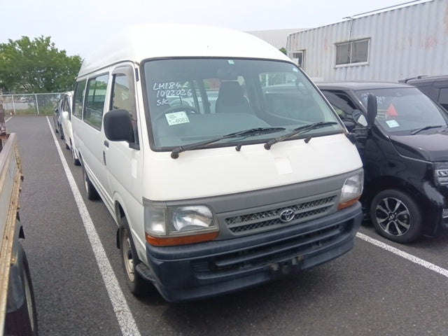 TOYOTA HIACE-DX- 2000