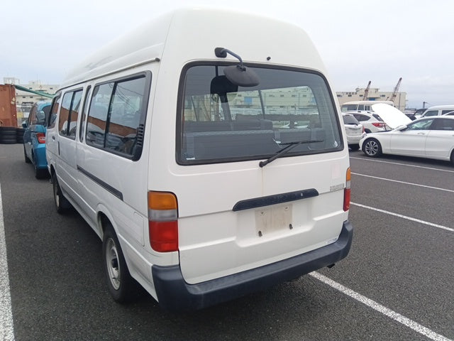 TOYOTA HIACE-DX- 2000