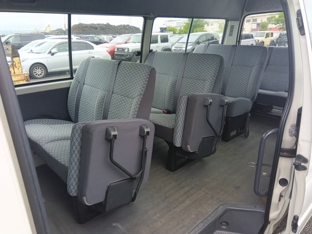 TOYOTA HIACE-DX- 2000