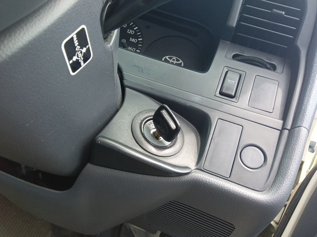 TOYOTA HIACE-DX- 2000