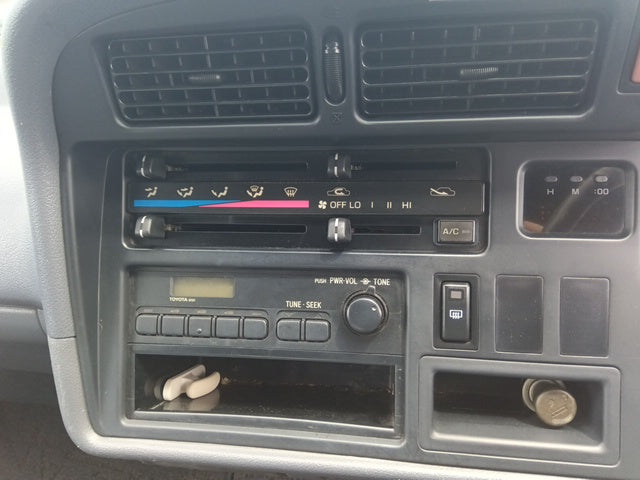 TOYOTA HIACE-DX- 2000