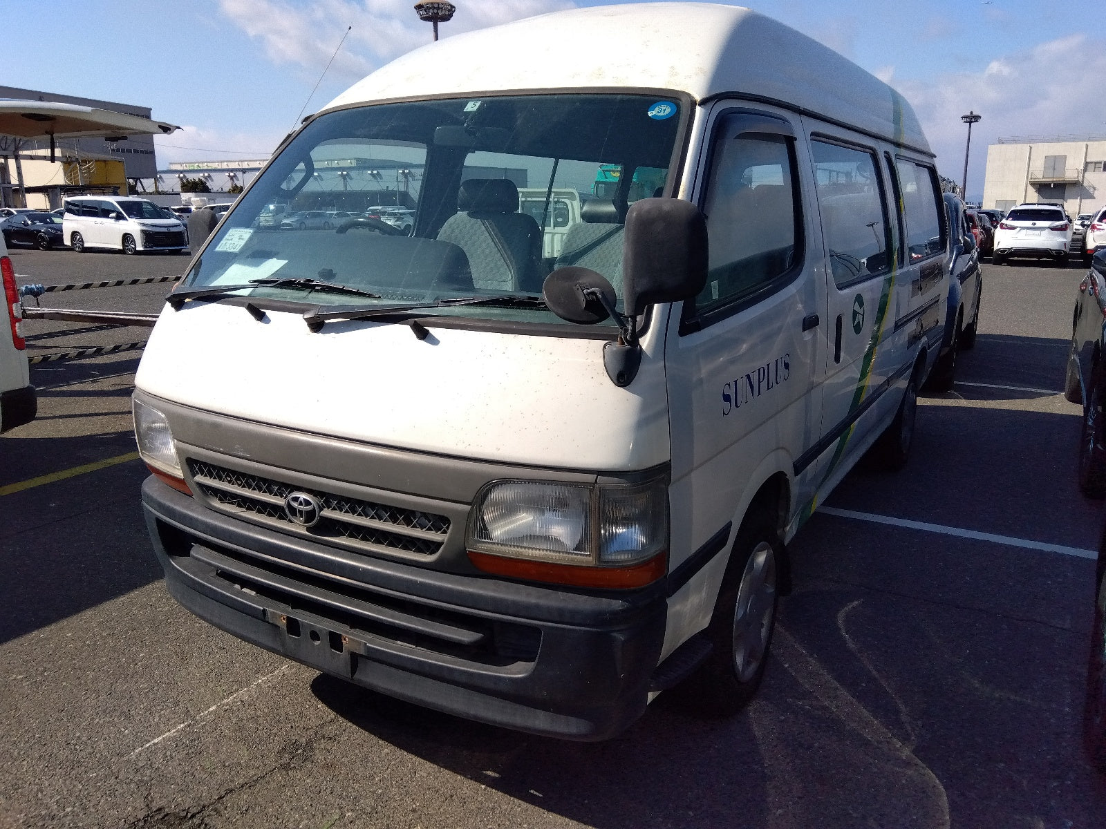 TOYOTA HIACE-SUPER LONG GL- 2000