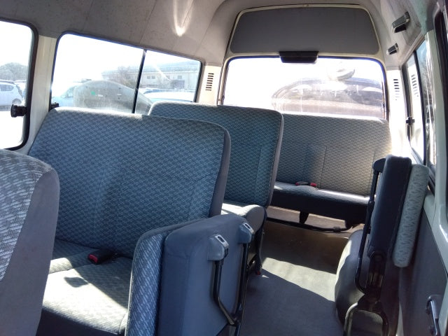 TOYOTA HIACE-DX- 2000