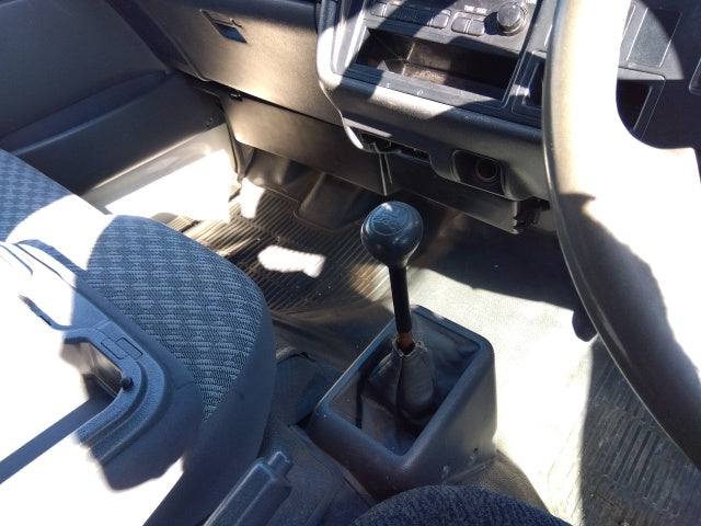 TOYOTA HIACE-DX- 2000