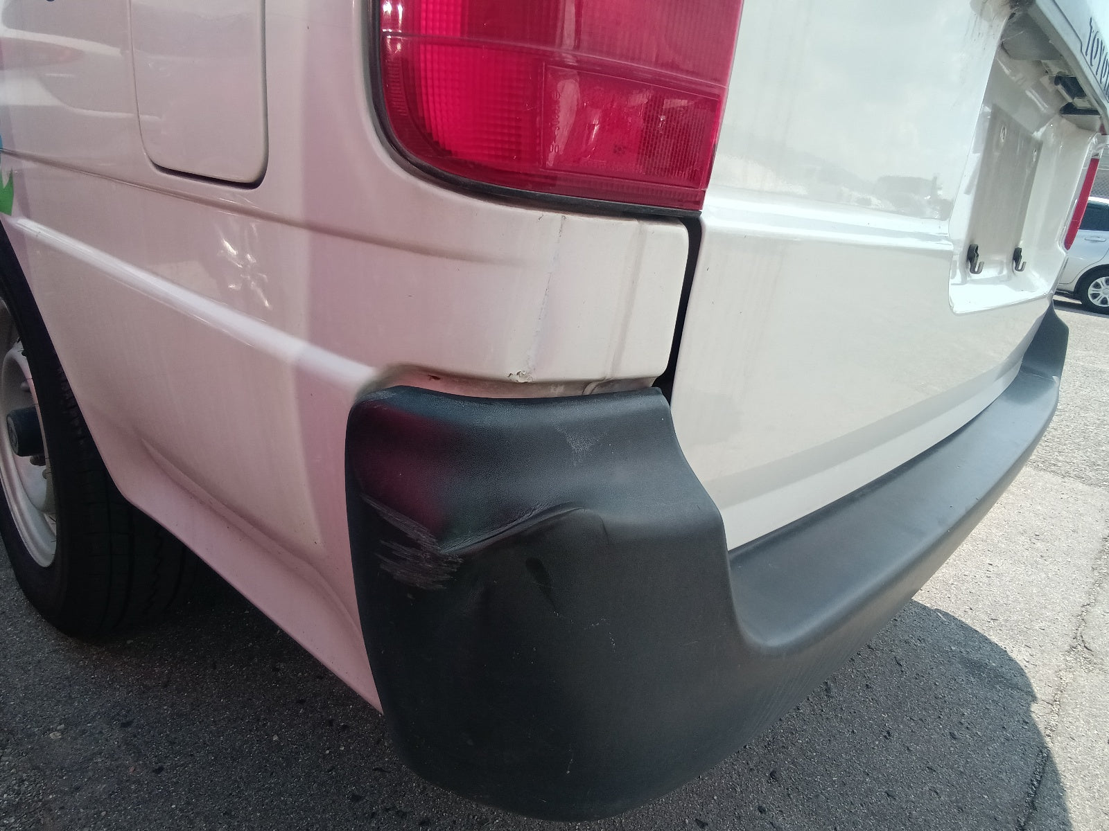 TOYOTA HIACE 2003 WHITE SUPER LONG DX