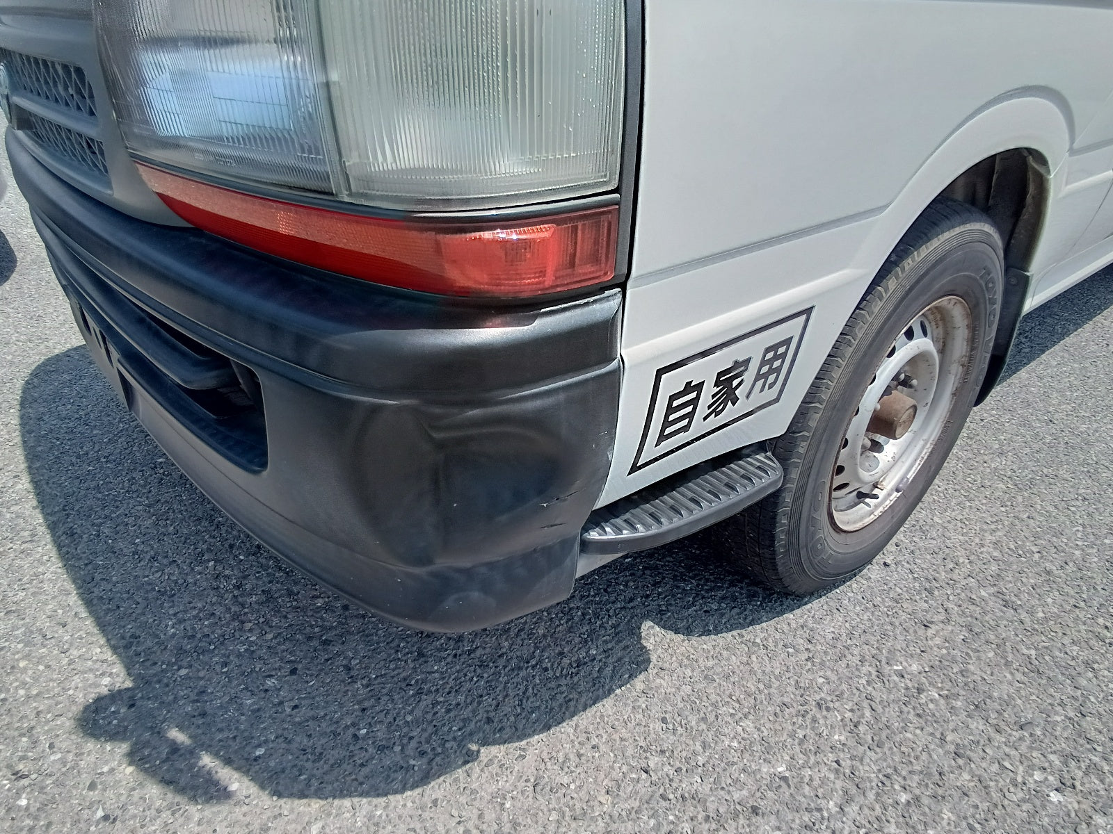 TOYOTA HIACE-SUPER DX LONG- 2004