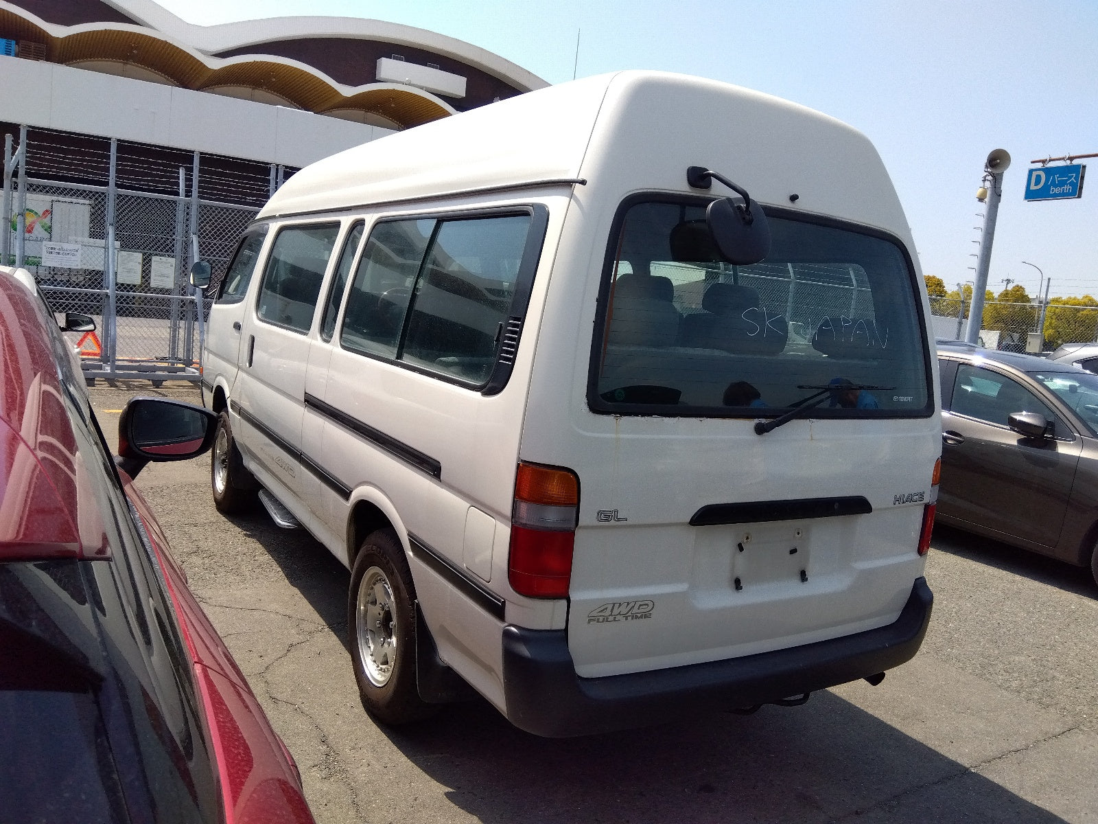 TOYOTA HIACE-SUPER LONG GL 4WD- 2002