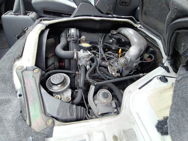 TOYOTA HIACE 2004 WHITE