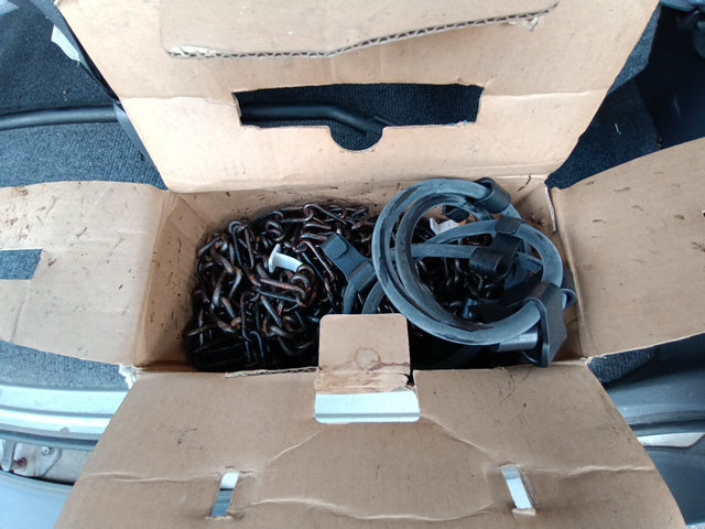 TOYOTA HIACE 2004 WHITE