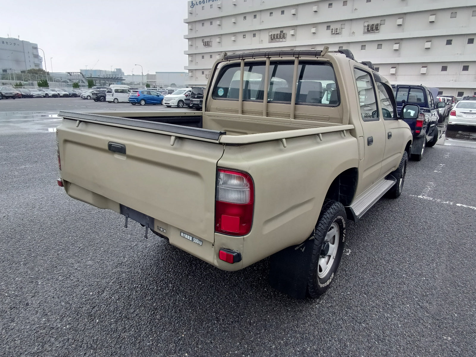 TOYOTA HILUX-2000-DOUBLE CAB BEIGE