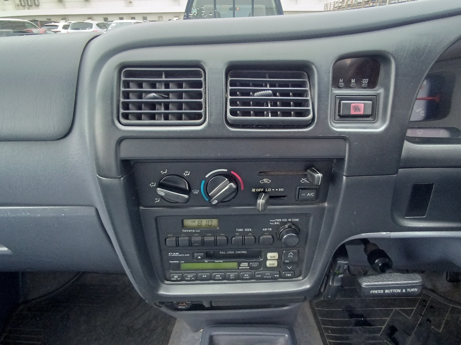 TOYOTA HILUX-2000-DOUBLE CAB BEIGE