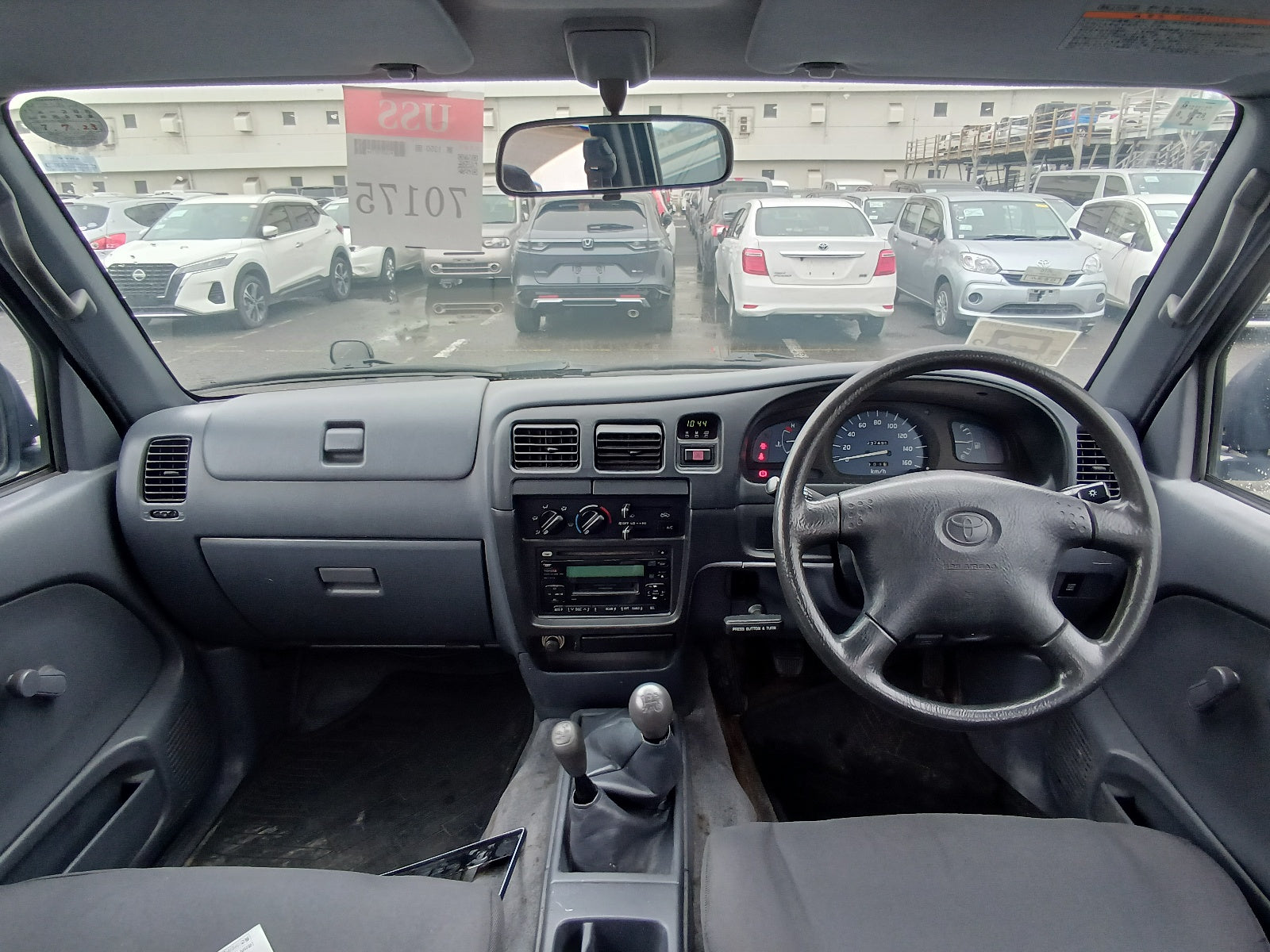 TOYOTA HILUX 2004 NAVY BLUE