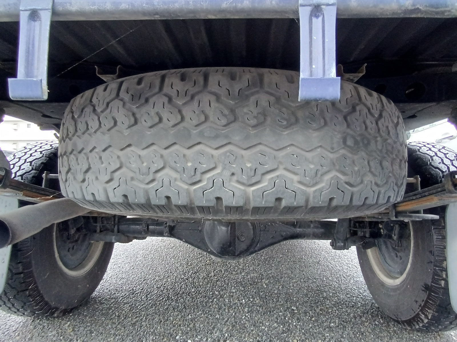 TOYOTA HILUX 2004 NAVY BLUE