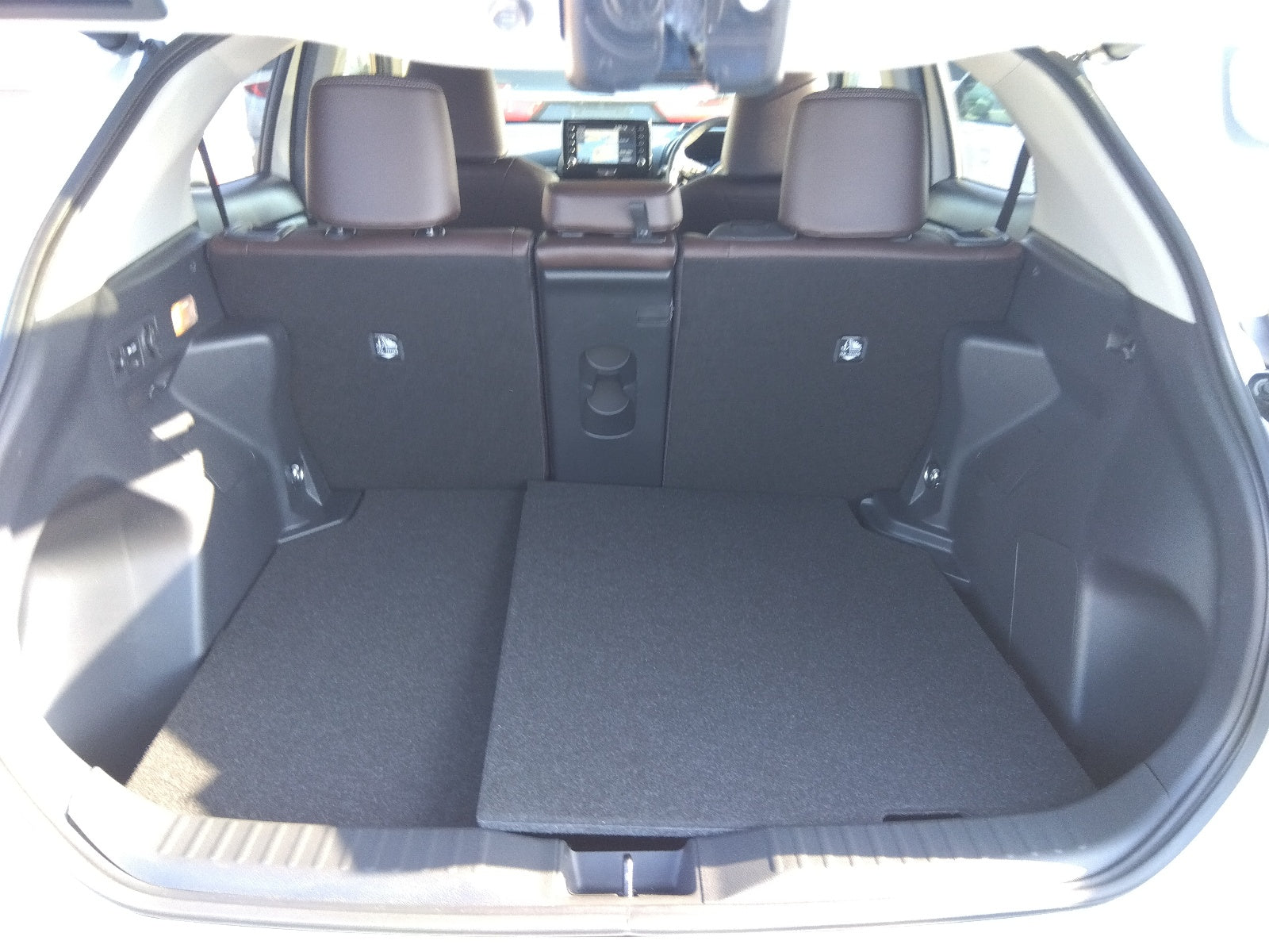 TOYOTA YARIS CROSS-1.5 HYBRID Z-2020