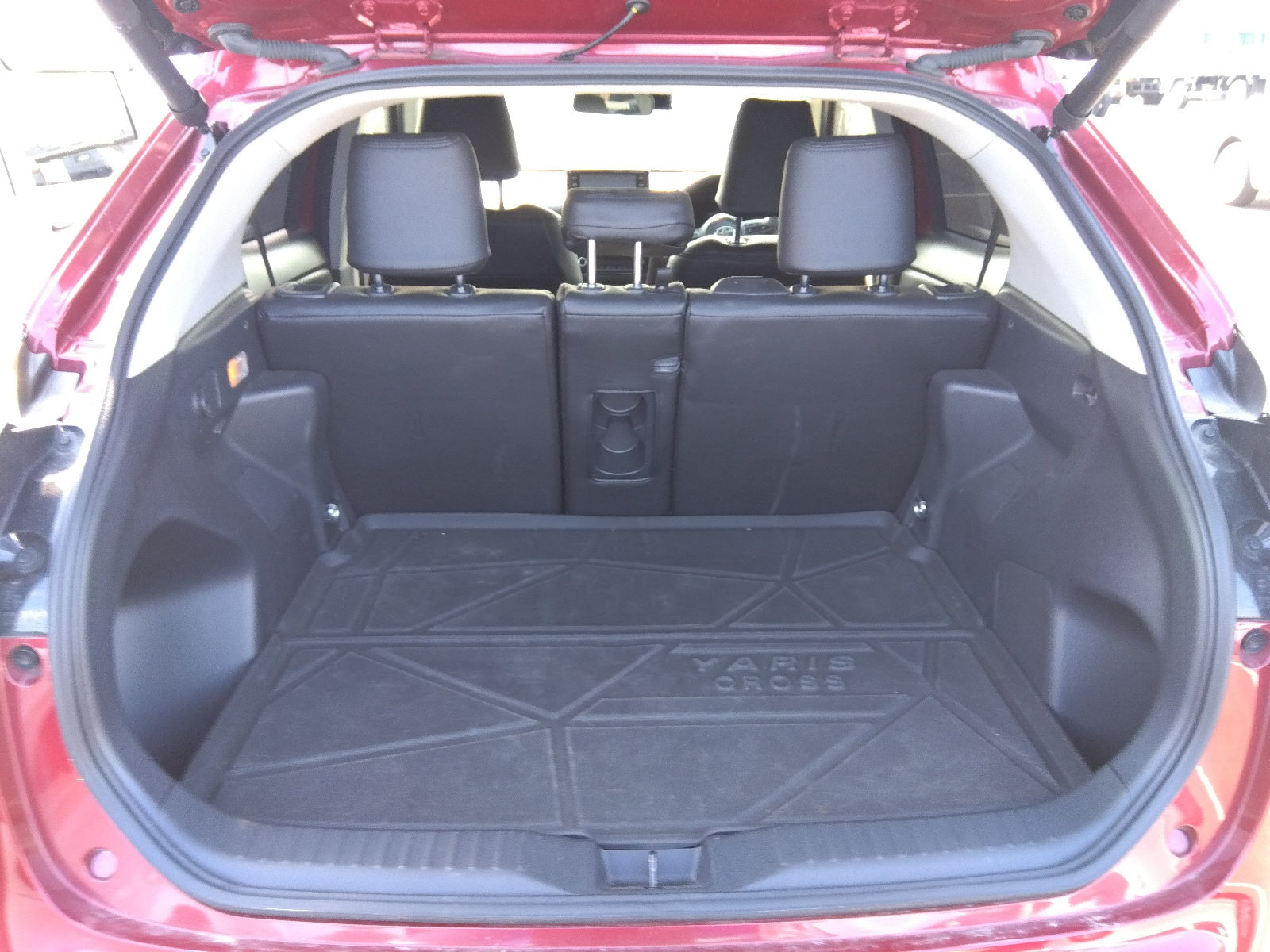 TOYOTA YARIS CROSS-HYBRID Z-2021