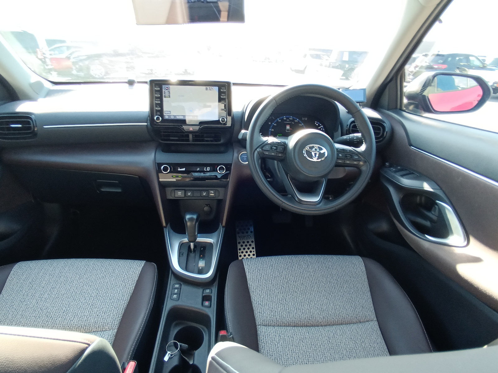 TOYOTA YARIS CROSS-HYBRID Z PACKAGE-2020-RED TWO TONE