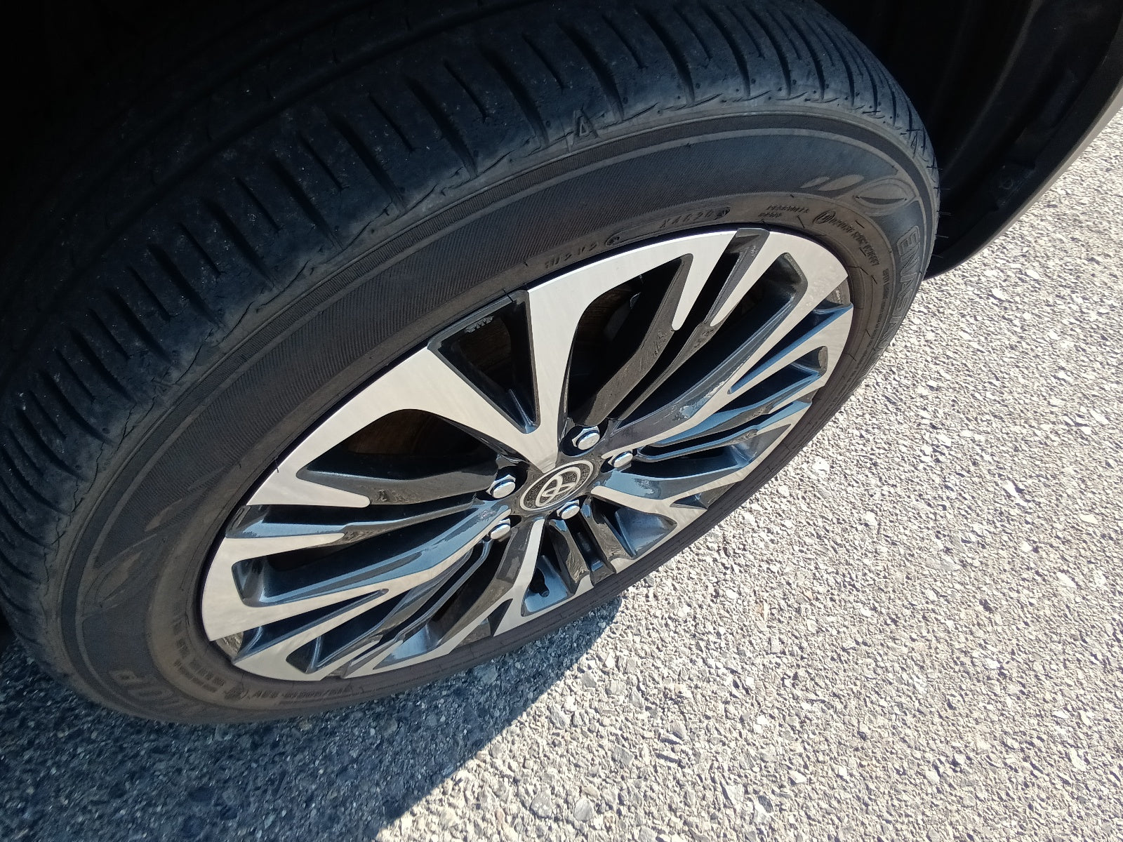 TOYOTA YARIS CROSS-HYBRID Z PACKAGE-2020-RED TWO TONE