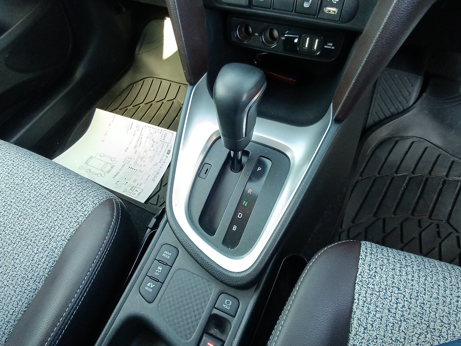 TOYOTA YARIS CROSS HYBRID 2021 Z PEARL WHITE