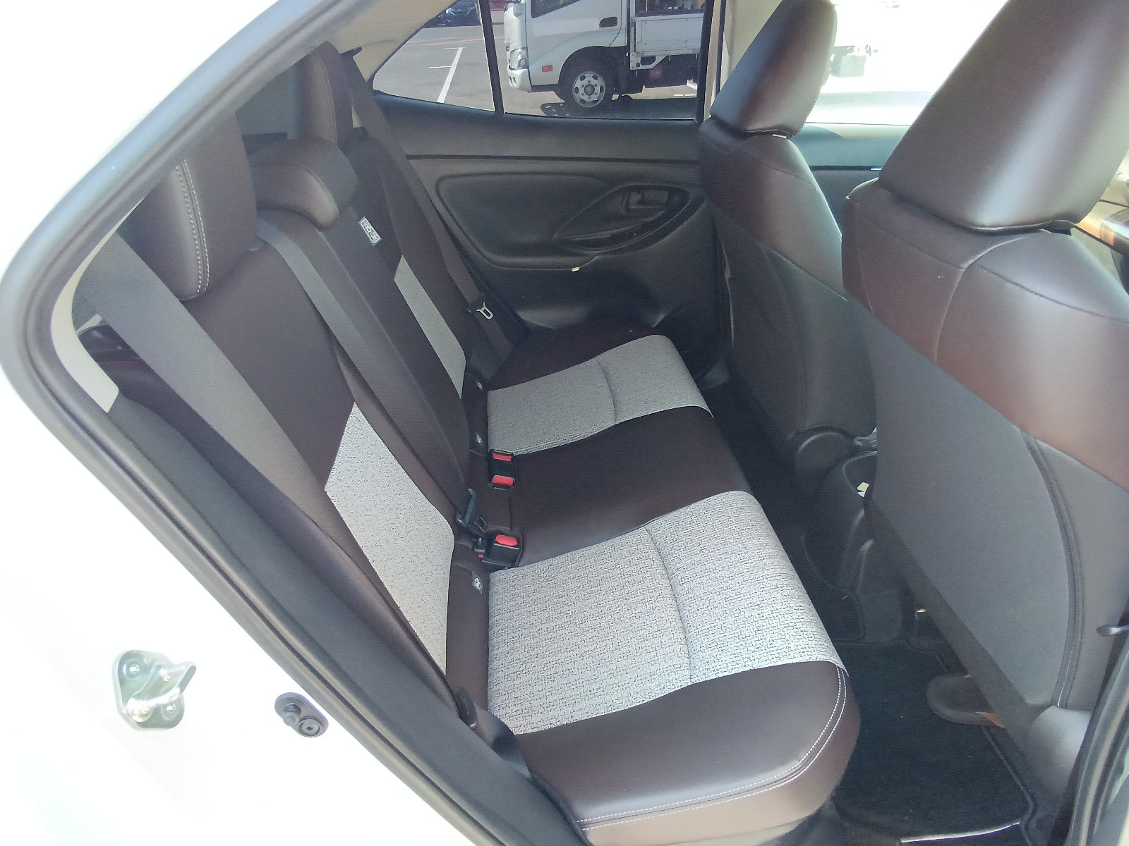 TOYOTA YARIS CROSS HYBRID 2021 Z PEARL WHITE