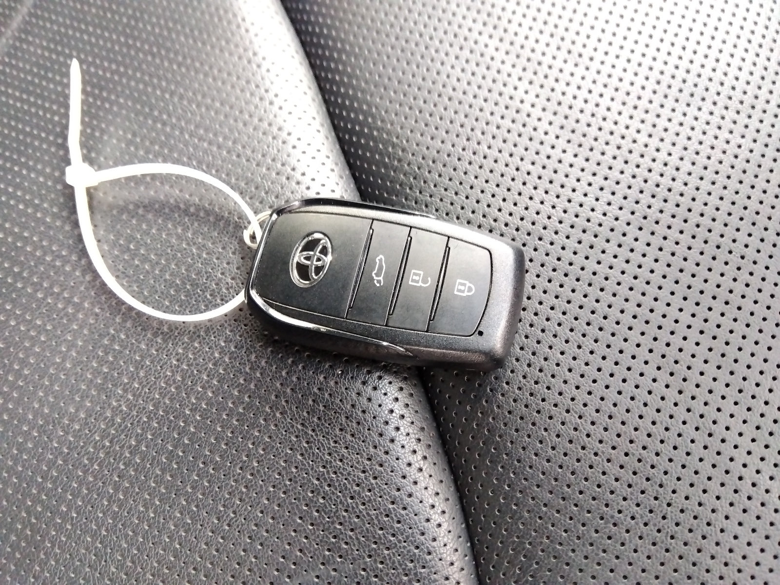 TOYOTA HARRIER-Z LEATHER PACKAGE-2020 BLACK